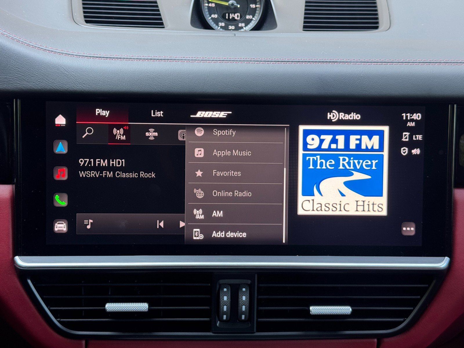 Used 2022 Porsche Cayenne Turbo S w/ Assistance Package image 28