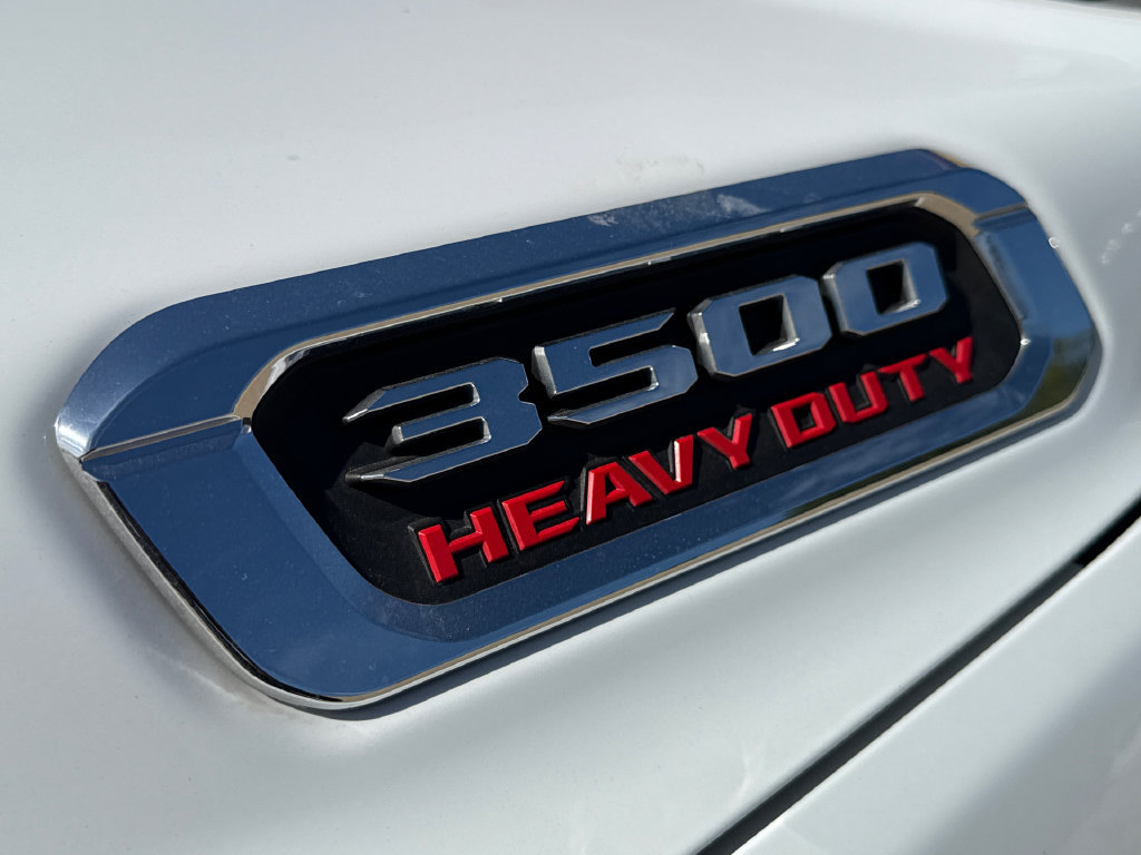 Used 2025 RAM 3500 Laramie AWD/4WD image 4