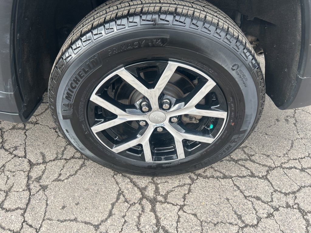 Used 2024 Jeep Grand Cherokee Limited image 37