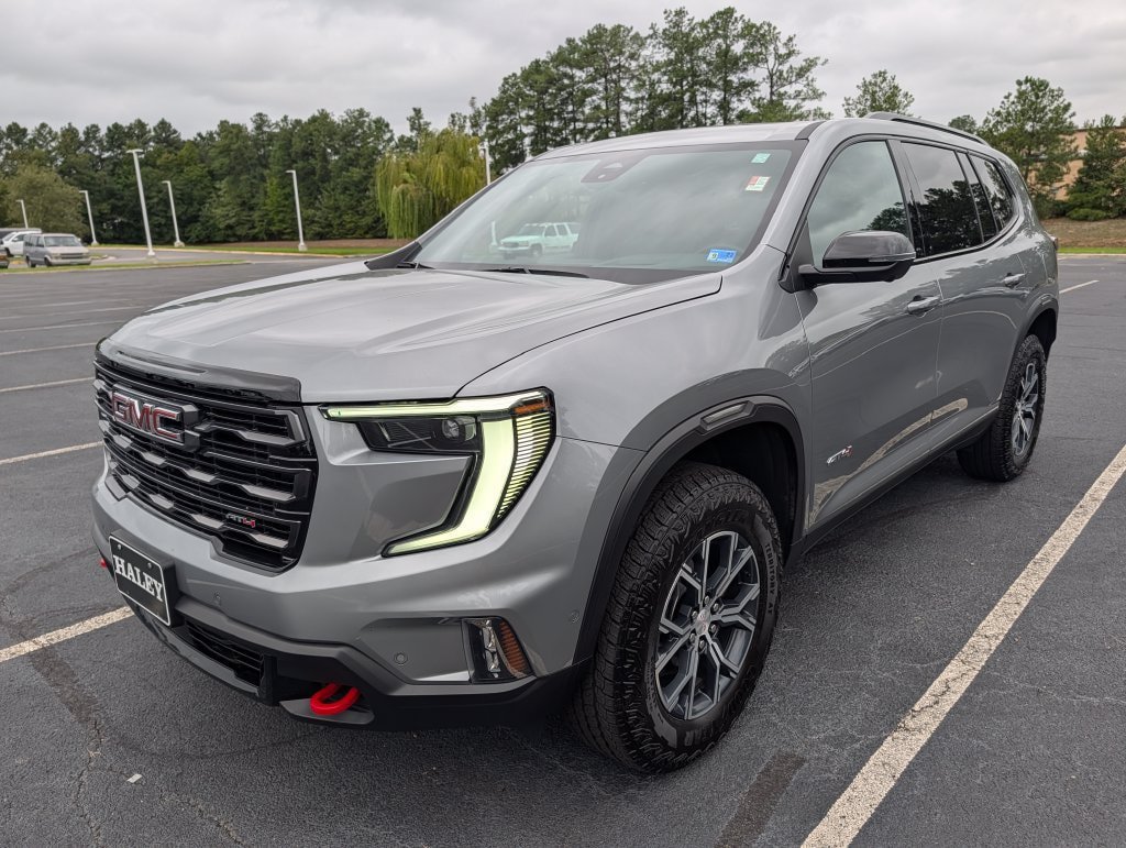 Used 2025 GMC Acadia AT4 w/ Super Cruise Package AWD/4WD image 29
