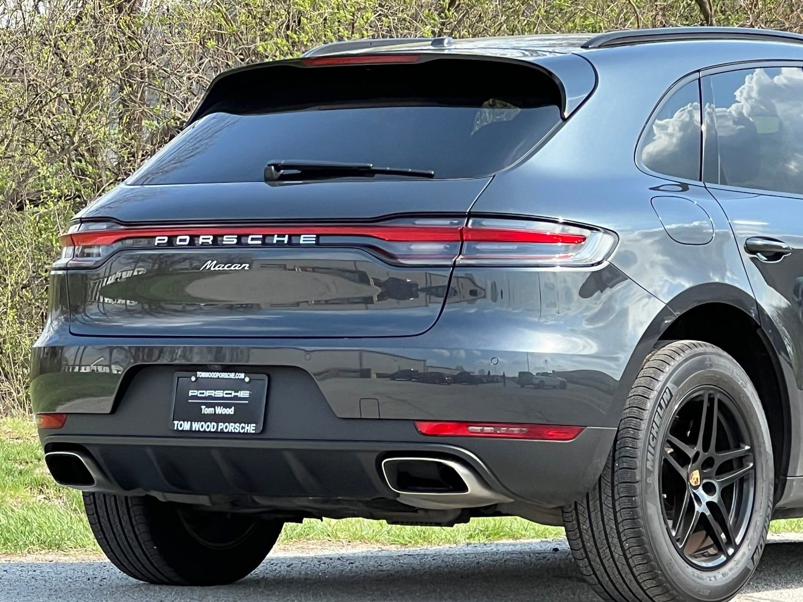 Certified 2020 Porsche Macan image 10