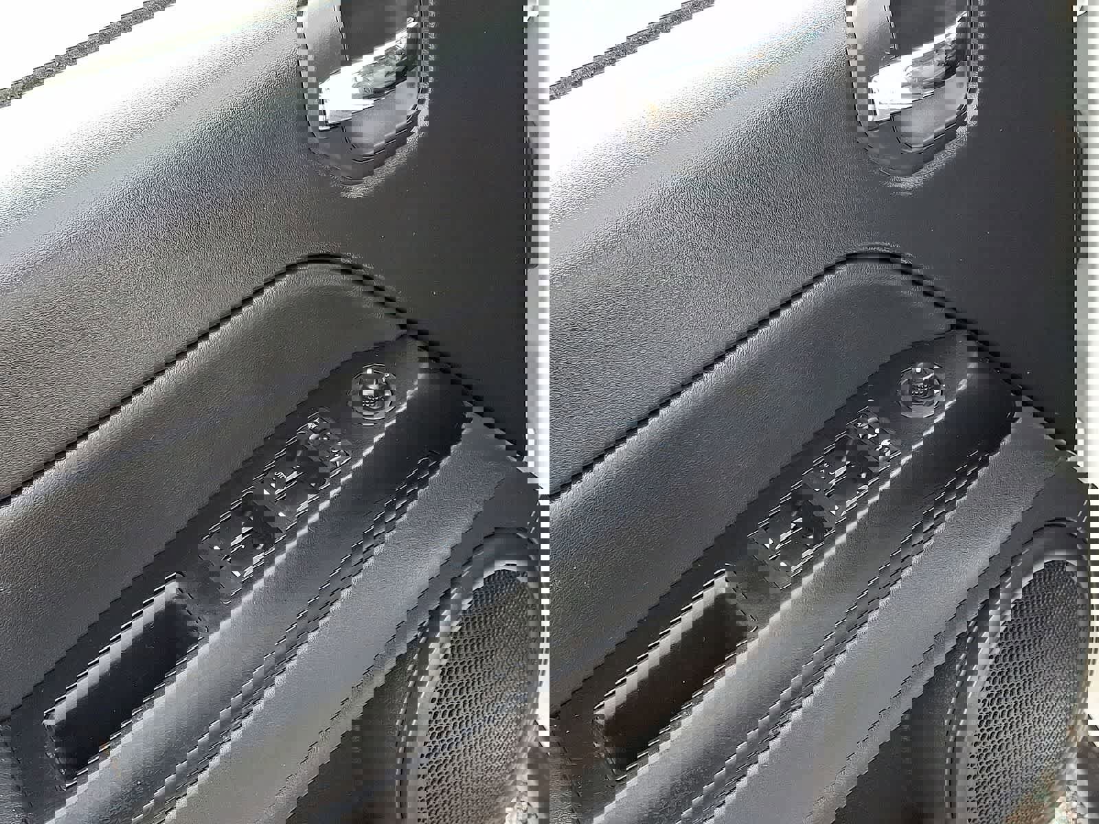 Used 2016 Jeep Compass Sport w/ Power Value Group image 25