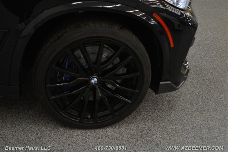 Used 2021 BMW X5 M50i w/ Executive Package image 46