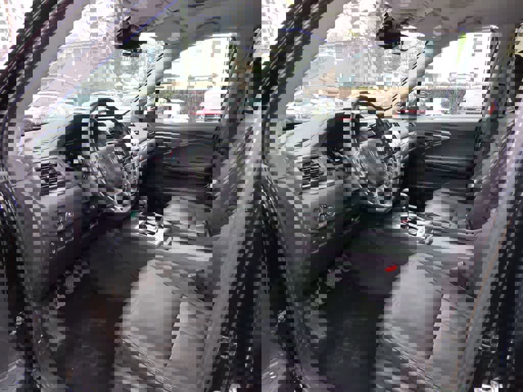 Used 2019 Honda Pilot EX-L image 2