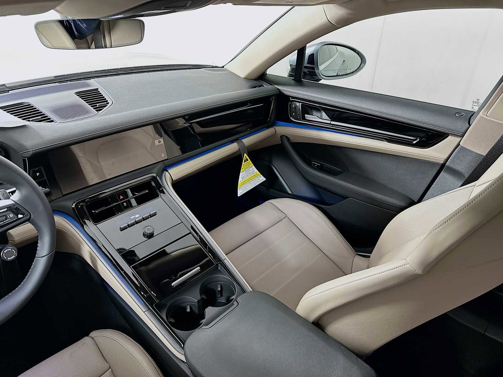 New 2026 Porsche Panamera image 24