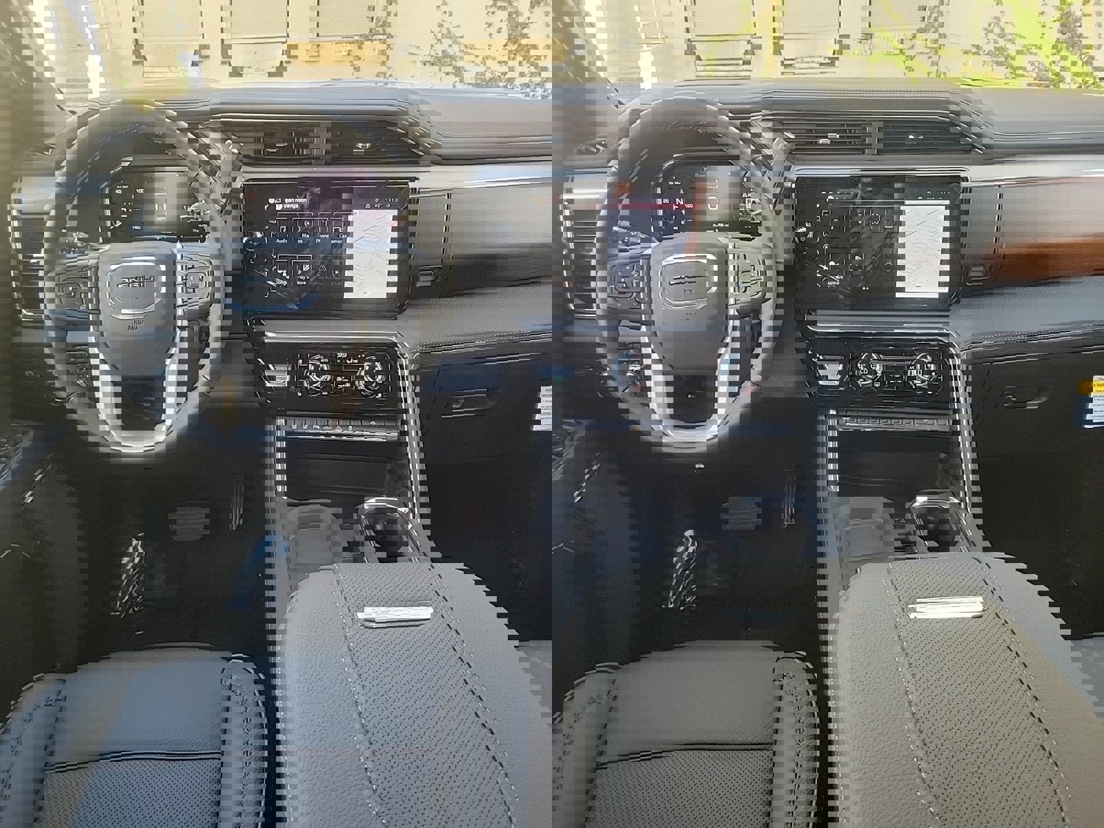 New 2026 GMC Sierra 2500 Denali w/ Denali Reserve Package image 16