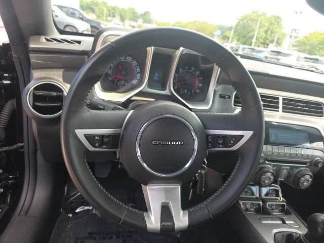 Used 2010 Chevrolet Camaro SS RWD image 18