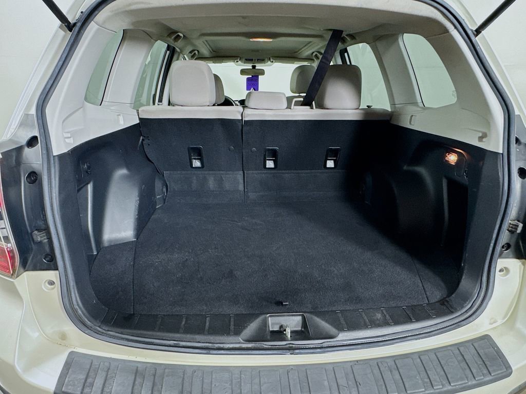 Used 2014 Subaru Forester 2.5i Premium w/ All-Weather Package image 30