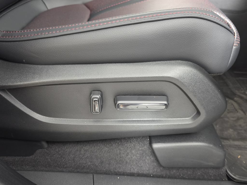 Used 2026 Honda Pilot Black Edition image 32