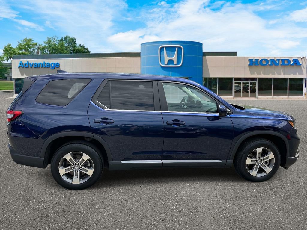 Certified 2023 Honda Pilot EX-L image 3