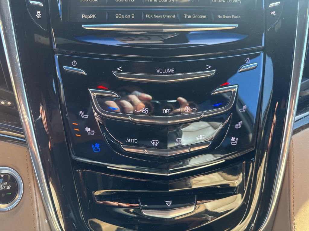 Used 2018 Cadillac Escalade Platinum image 13