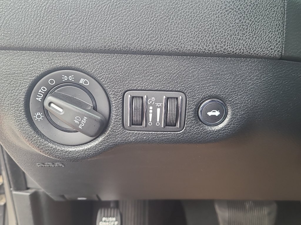 Used 2018 Dodge Charger GT AWD/4WD image 14