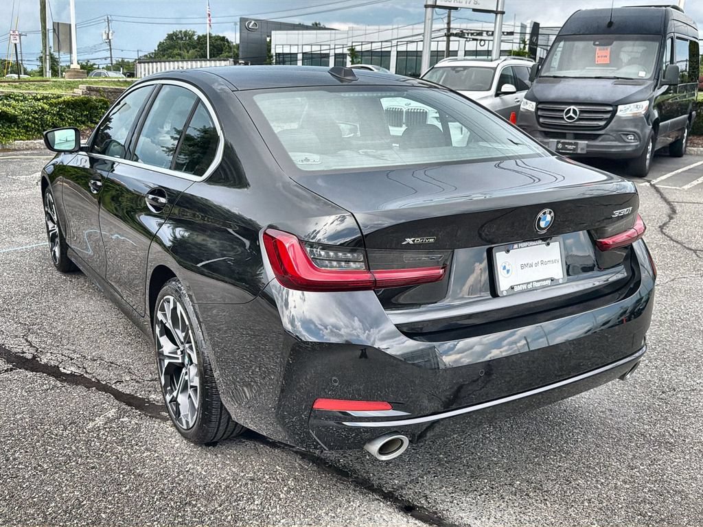 Used 2026 BMW 330i xDrive Sedan w/ Premium Package AWD/4WD image 12