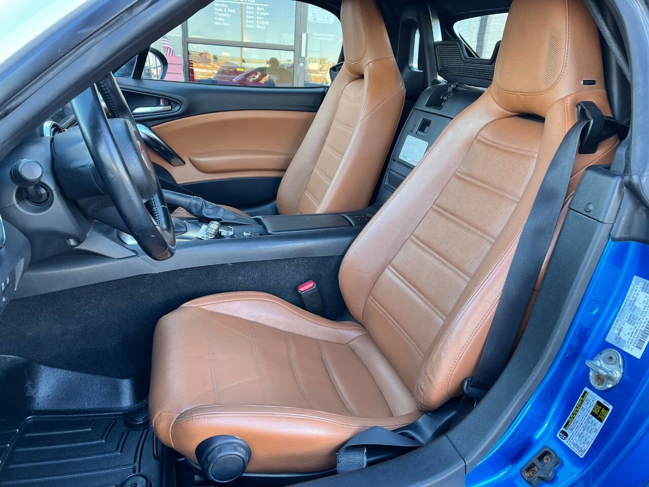 Used 2017 FIAT 124 Spider Lusso image 9