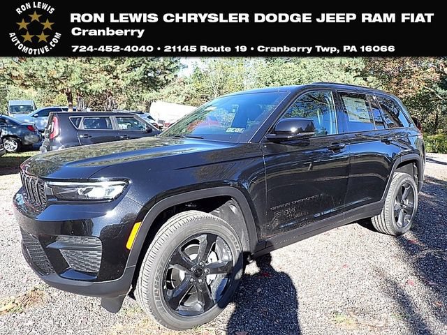 New 2025 Jeep Grand Cherokee Altitude AWD/4WD image 1