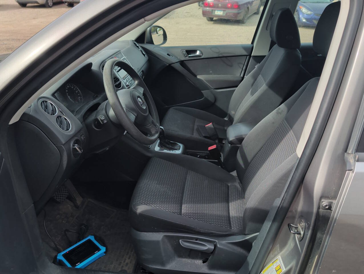 Used 2011 Volkswagen Tiguan S FWD image 19