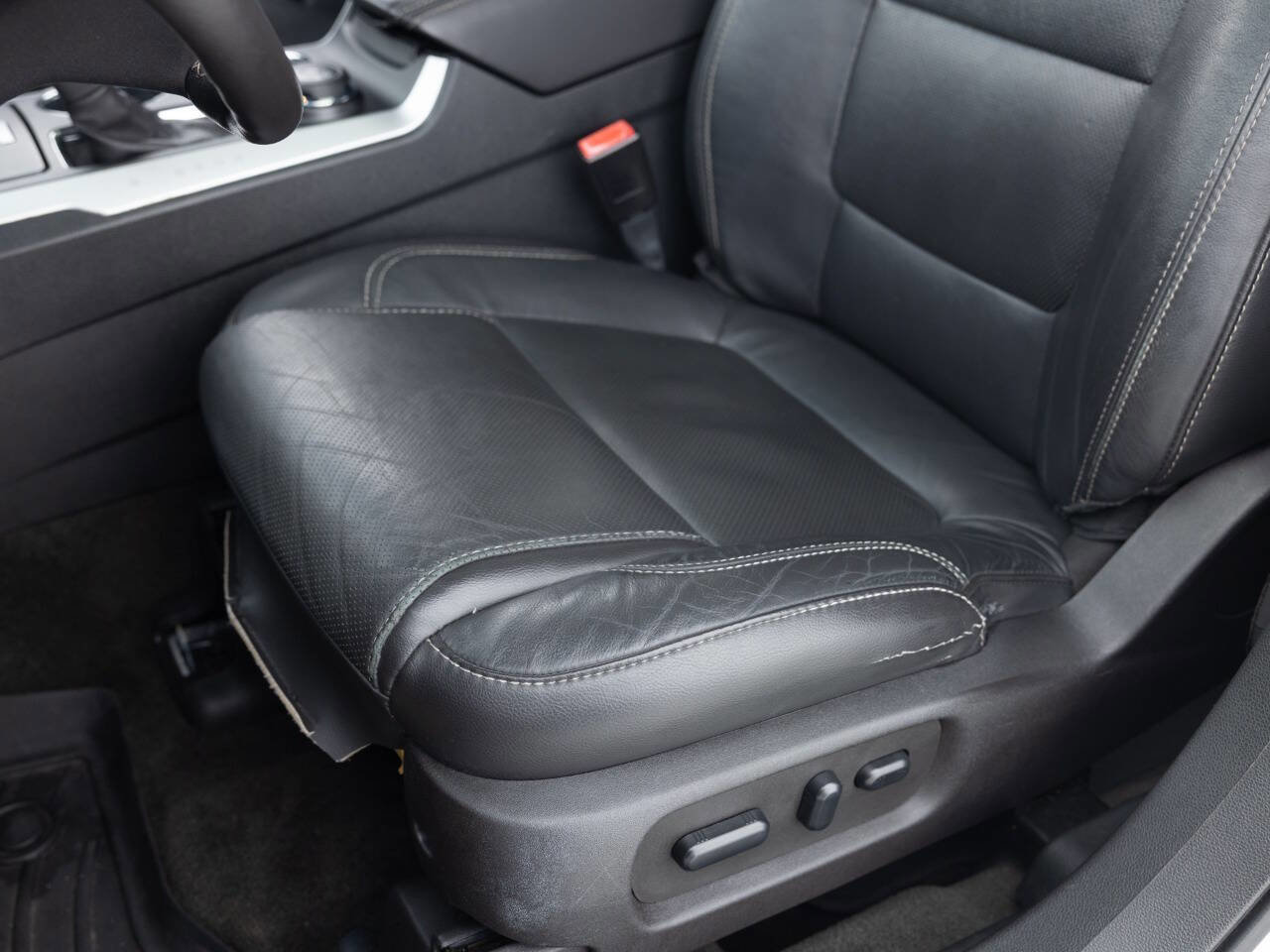 Used 2015 Ford Explorer Sport AWD/4WD image 22
