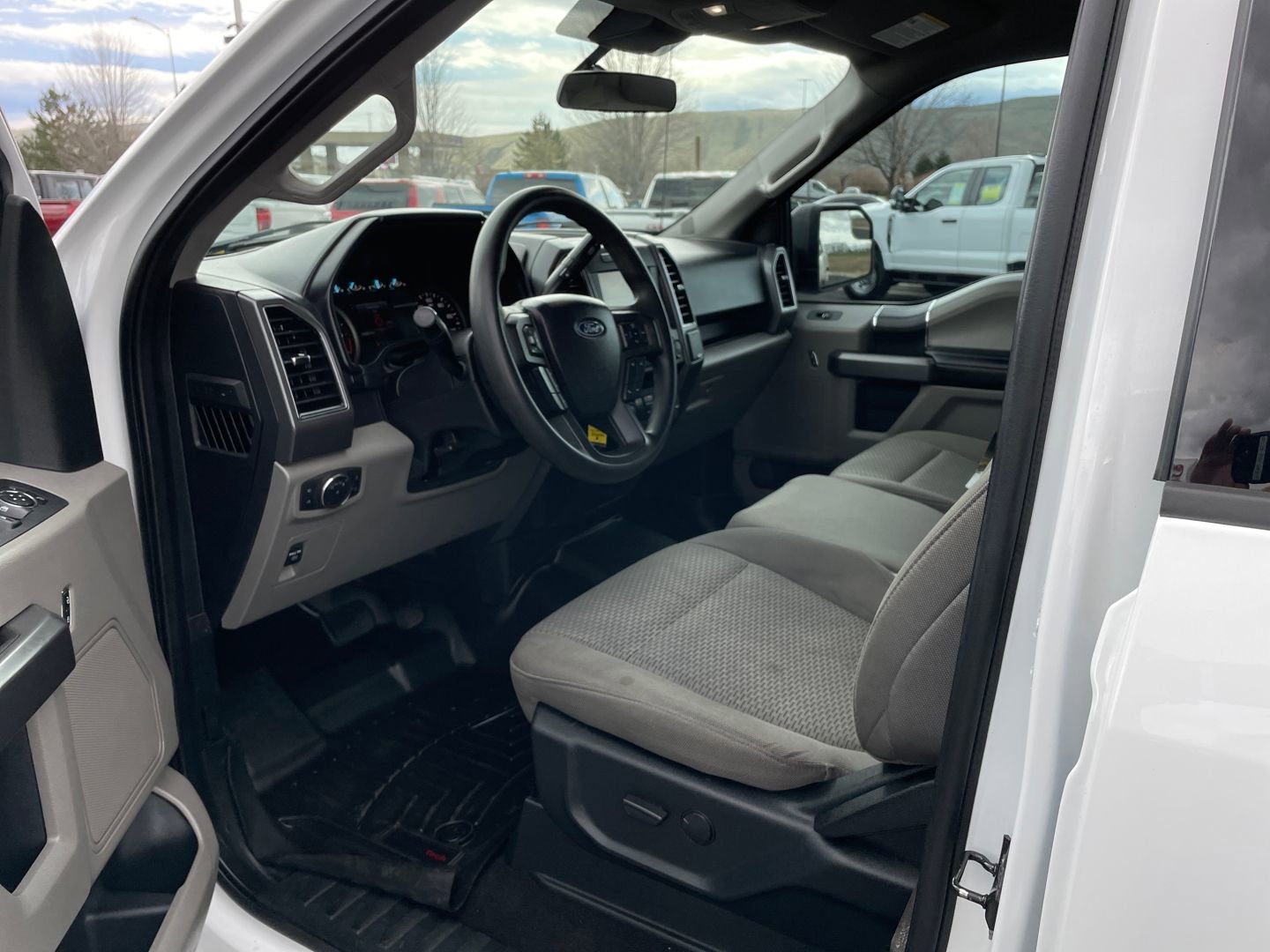 Used 2020 Ford F150 XLT w/ Trailer Tow Package AWD/4WD image 11