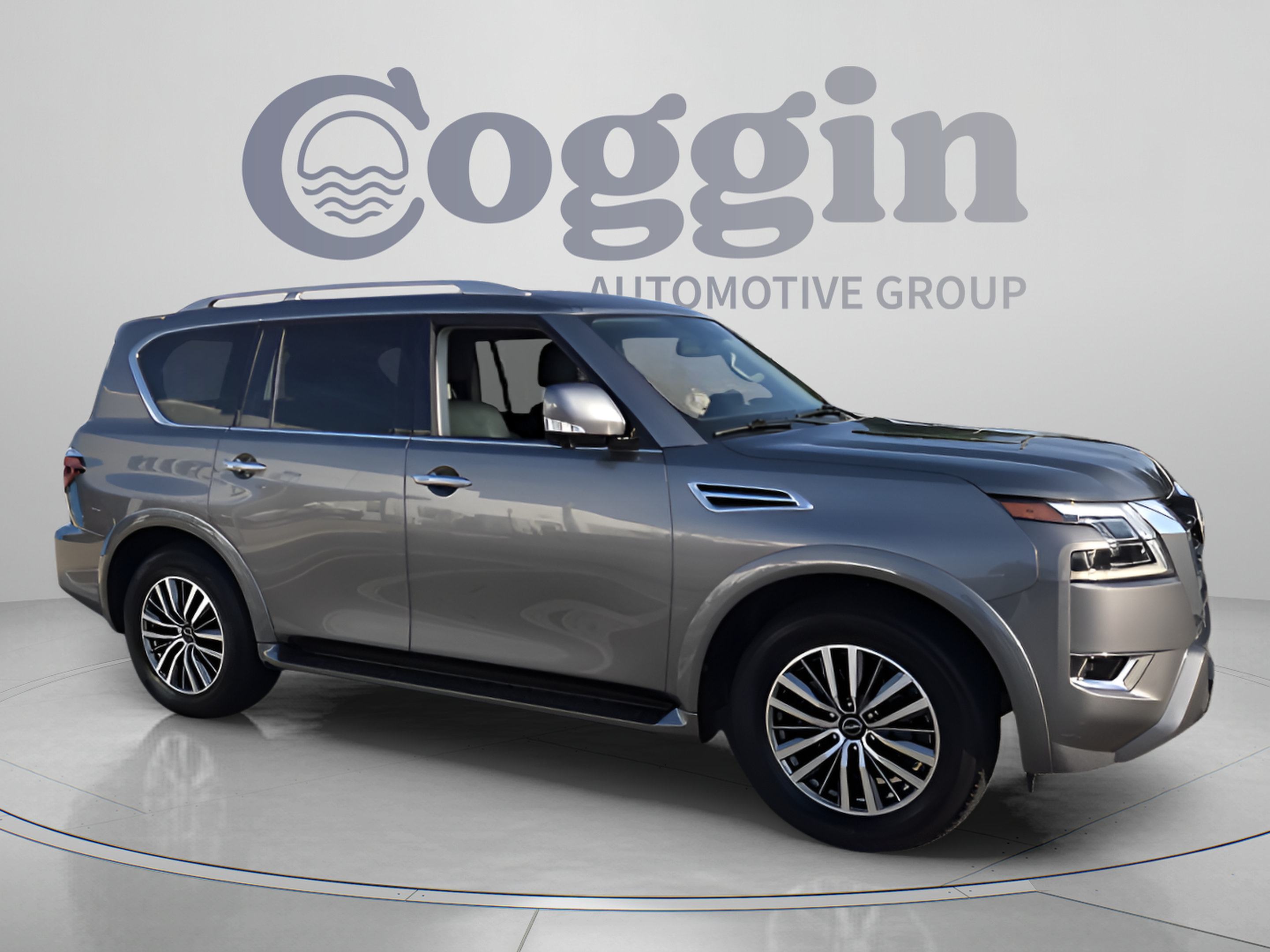 Used 2024 Nissan Armada SL w/ Captain's Chairs Package AWD/4WD image 7