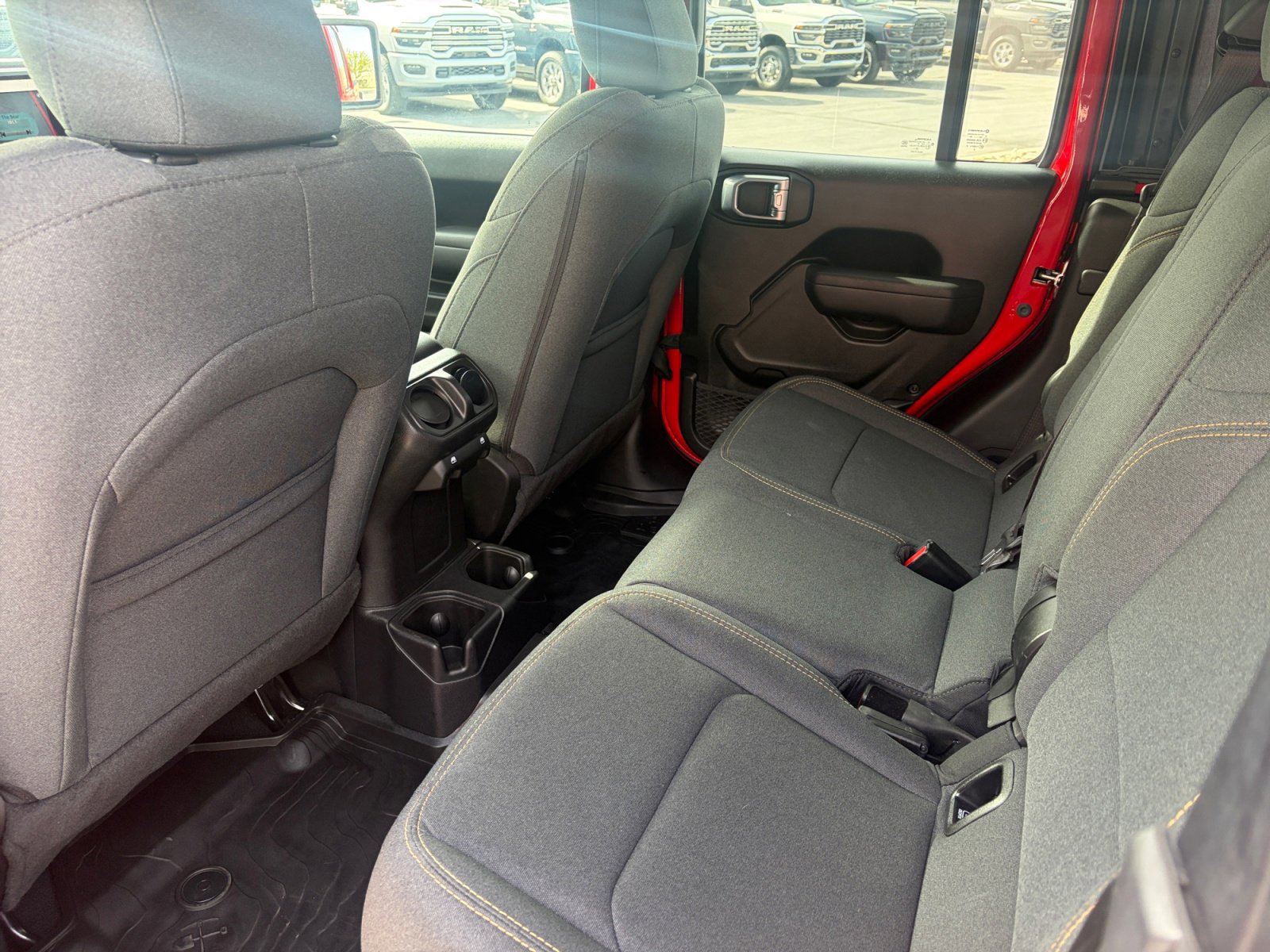 Used 2025 Jeep Gladiator Sport image 25