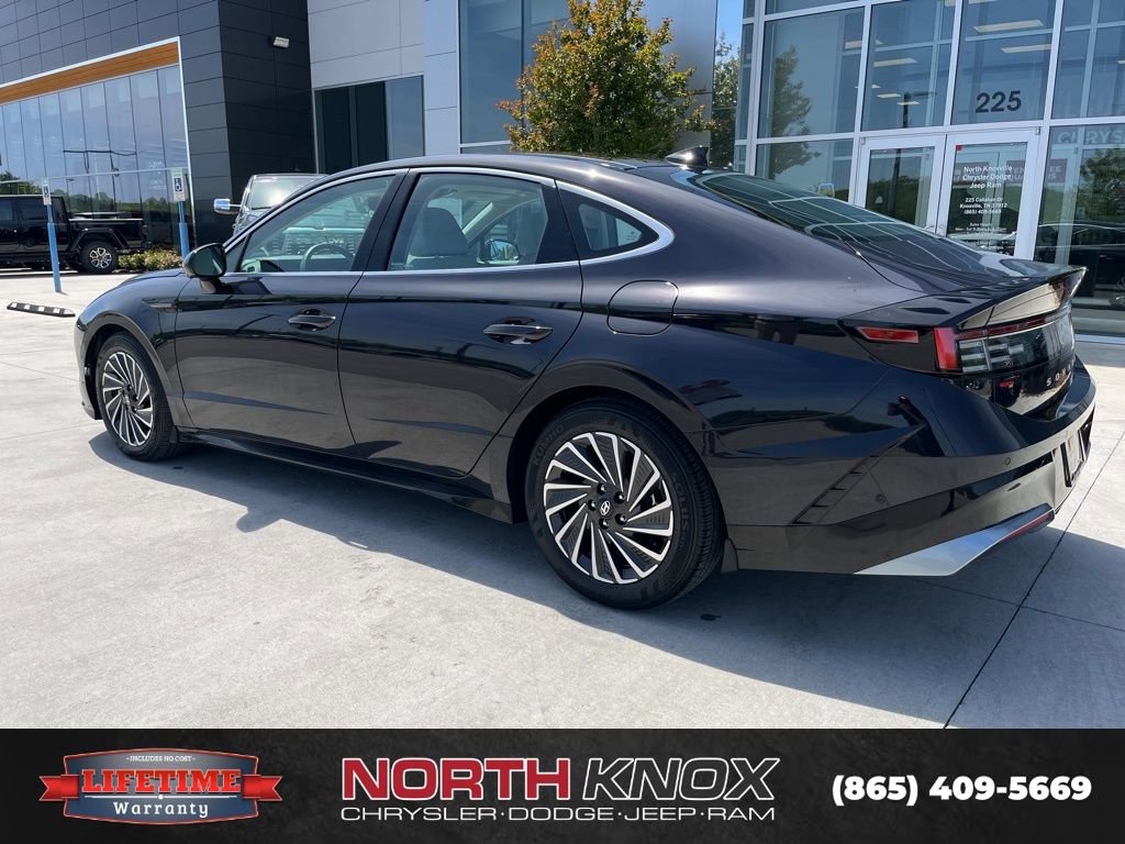 Used 2024 Hyundai Sonata Limited FWD image 19