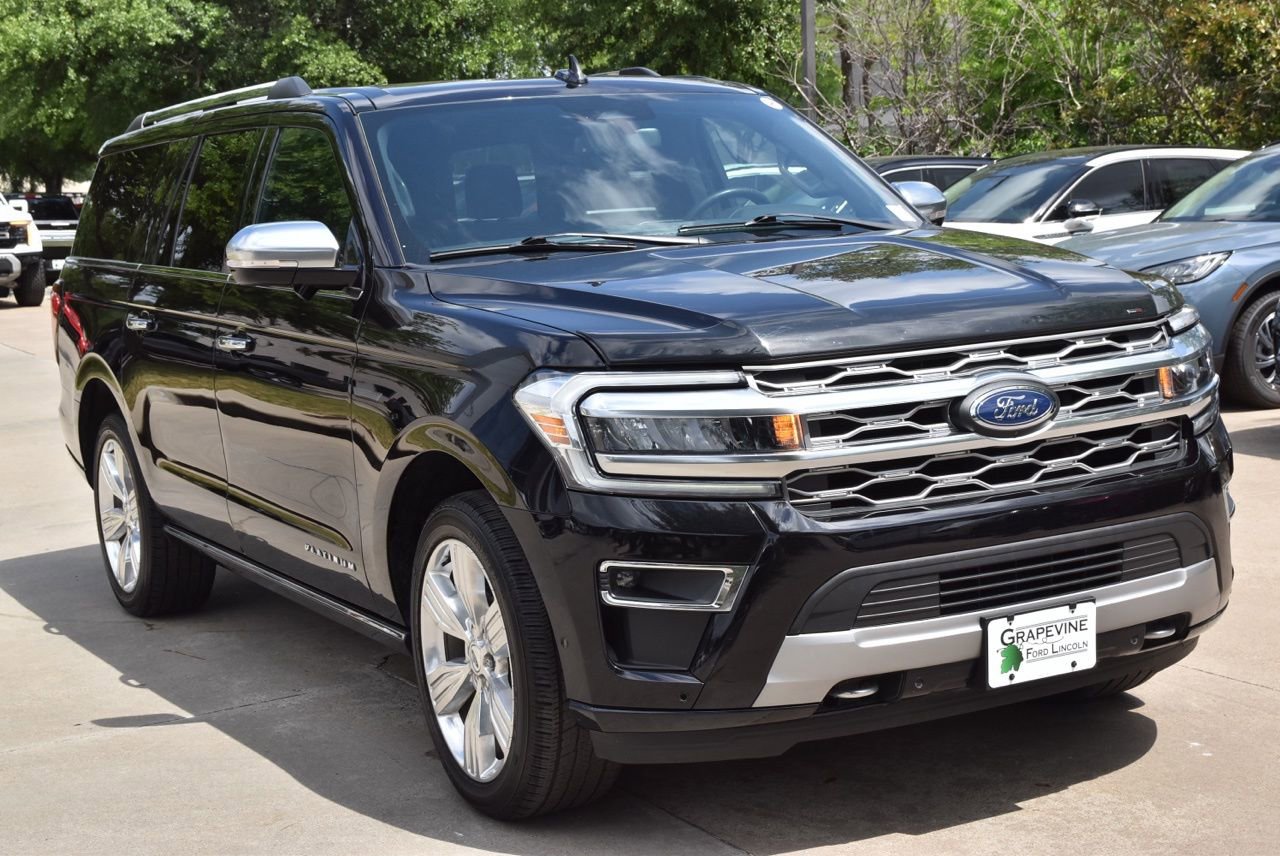 Certified 2024 Ford Expedition Max Platinum image 4