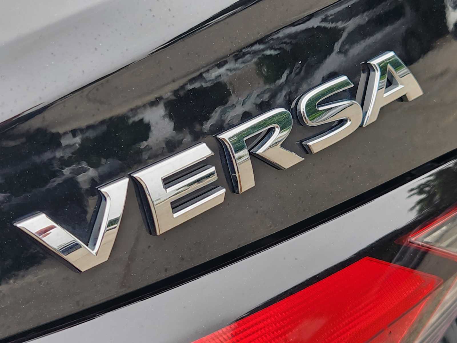 Used 2024 Nissan Versa S w/ S Plus Package FWD image 12