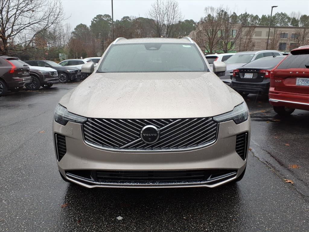 New 2026 Volvo XC90 T8 Plus w/ Protection Package Premier image 9