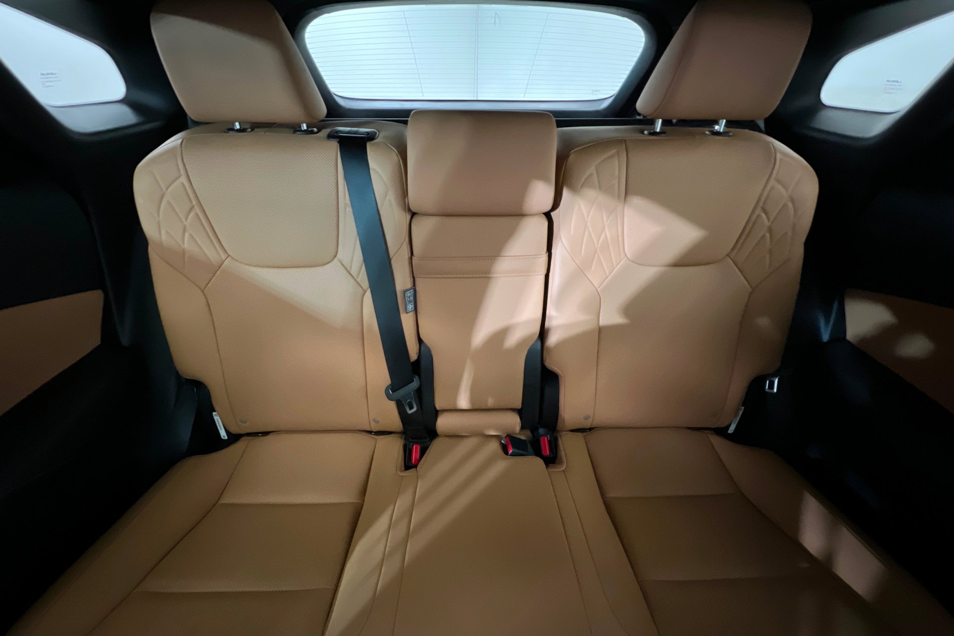 Used 2024 Lexus RX 350h w/ Convenience Package image 26