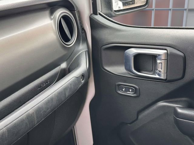 Used 2021 Jeep Gladiator Sport AWD/4WD image 24