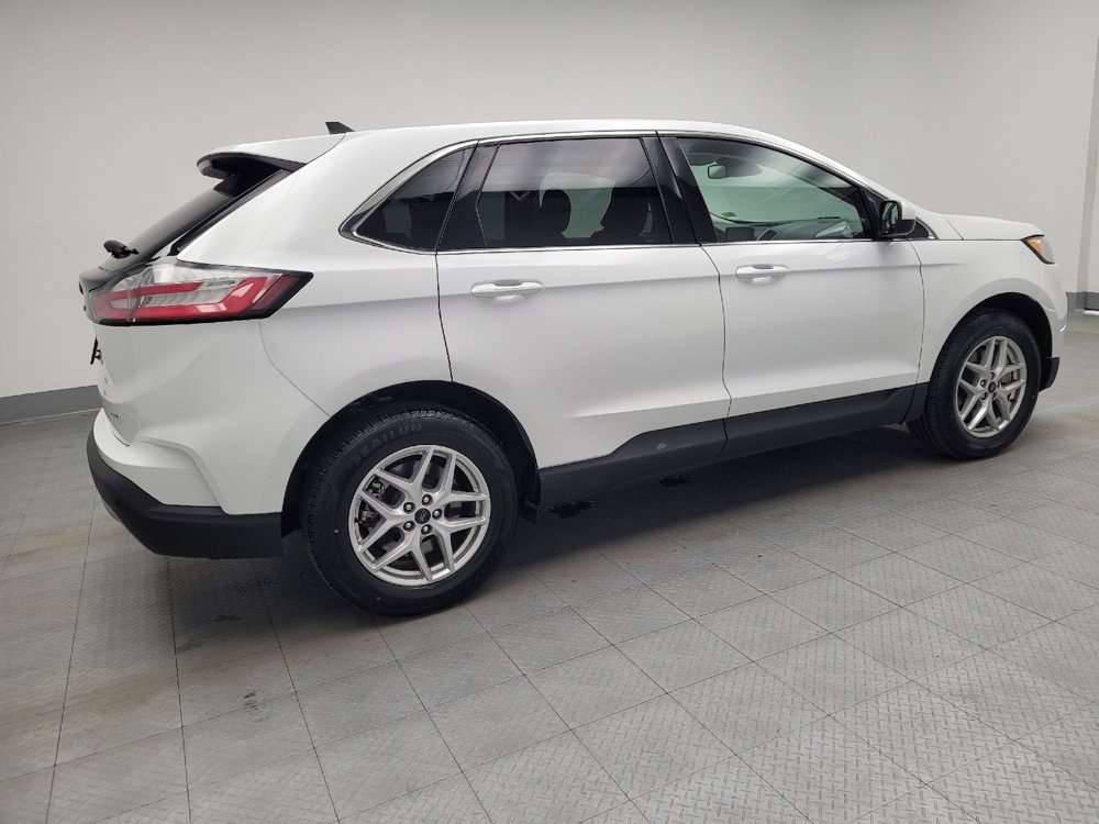 Used 2024 Ford Edge SEL image 10