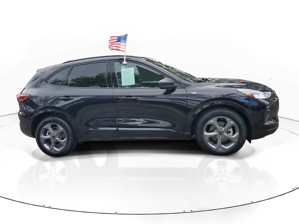 Used 2024 Ford Escape ST-Line w/ Tech Pack #1 image 4