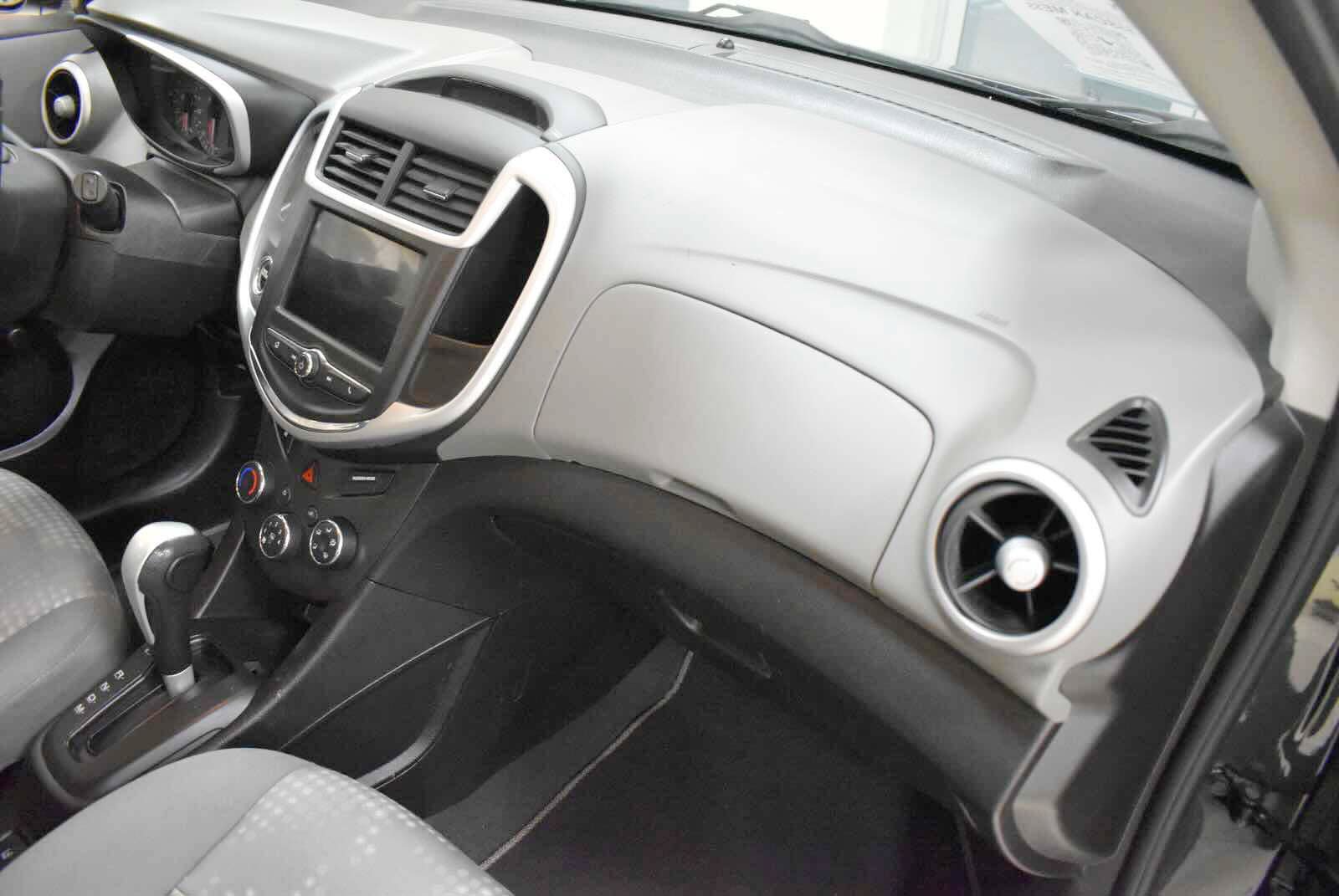 Used 2019 Chevrolet Sonic LT FWD image 39