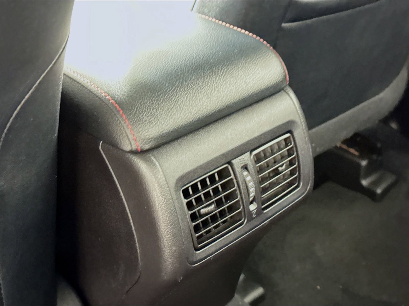 Used 2016 Toyota Camry XSE w/ Moonroof Package FWD image 29