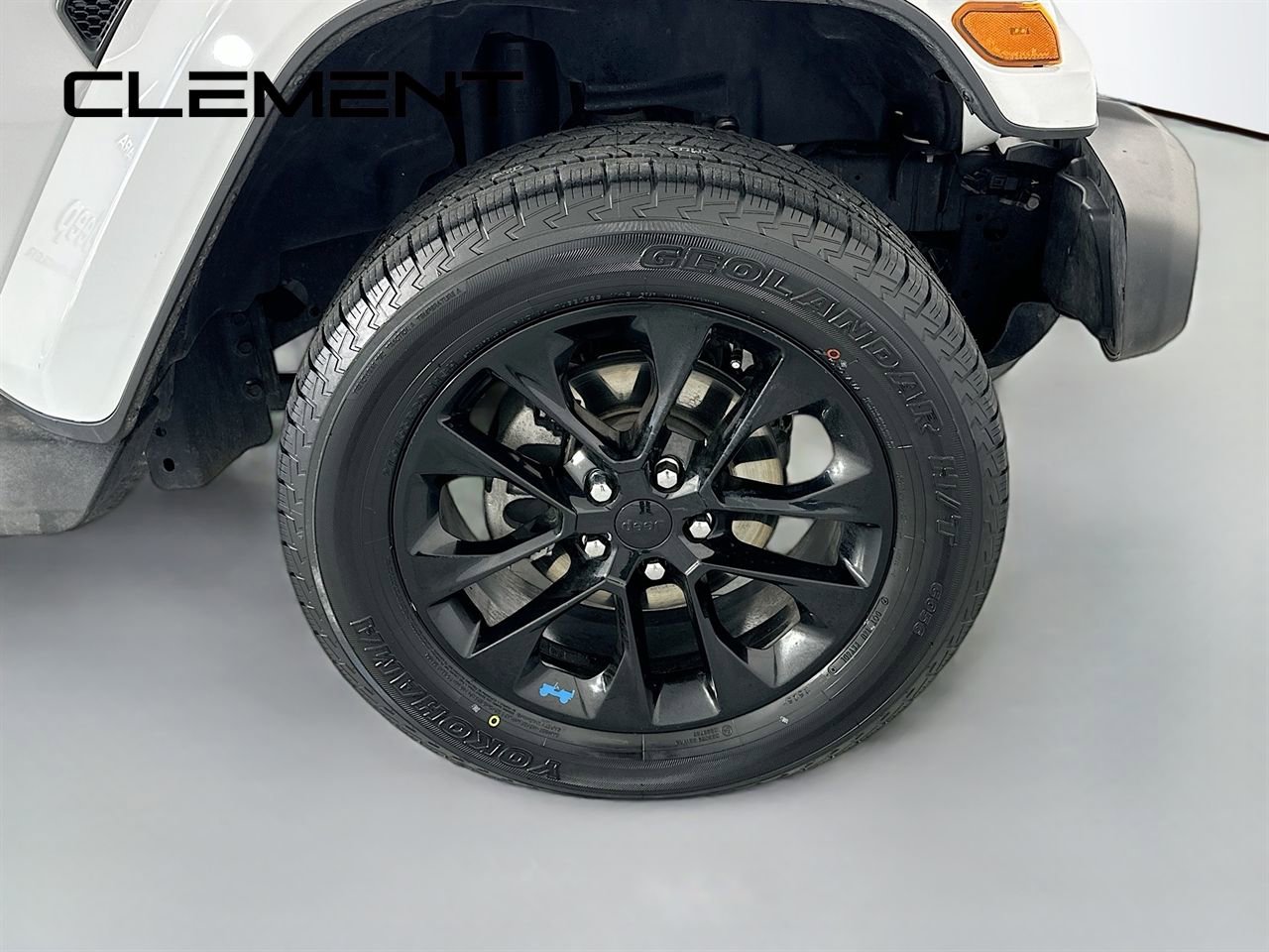 Used 2023 Jeep Wrangler Unlimited Sahara w/ Cold Weather Group image 35