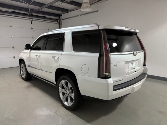 Used 2016 Cadillac Escalade Premium AWD/4WD image 4
