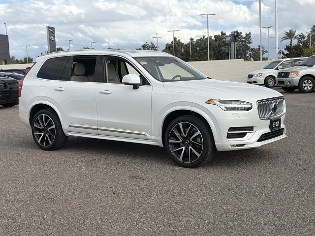 Used 2023 Volvo XC90 B6 Plus w/ Protection Package Premier AWD/4WD image 4