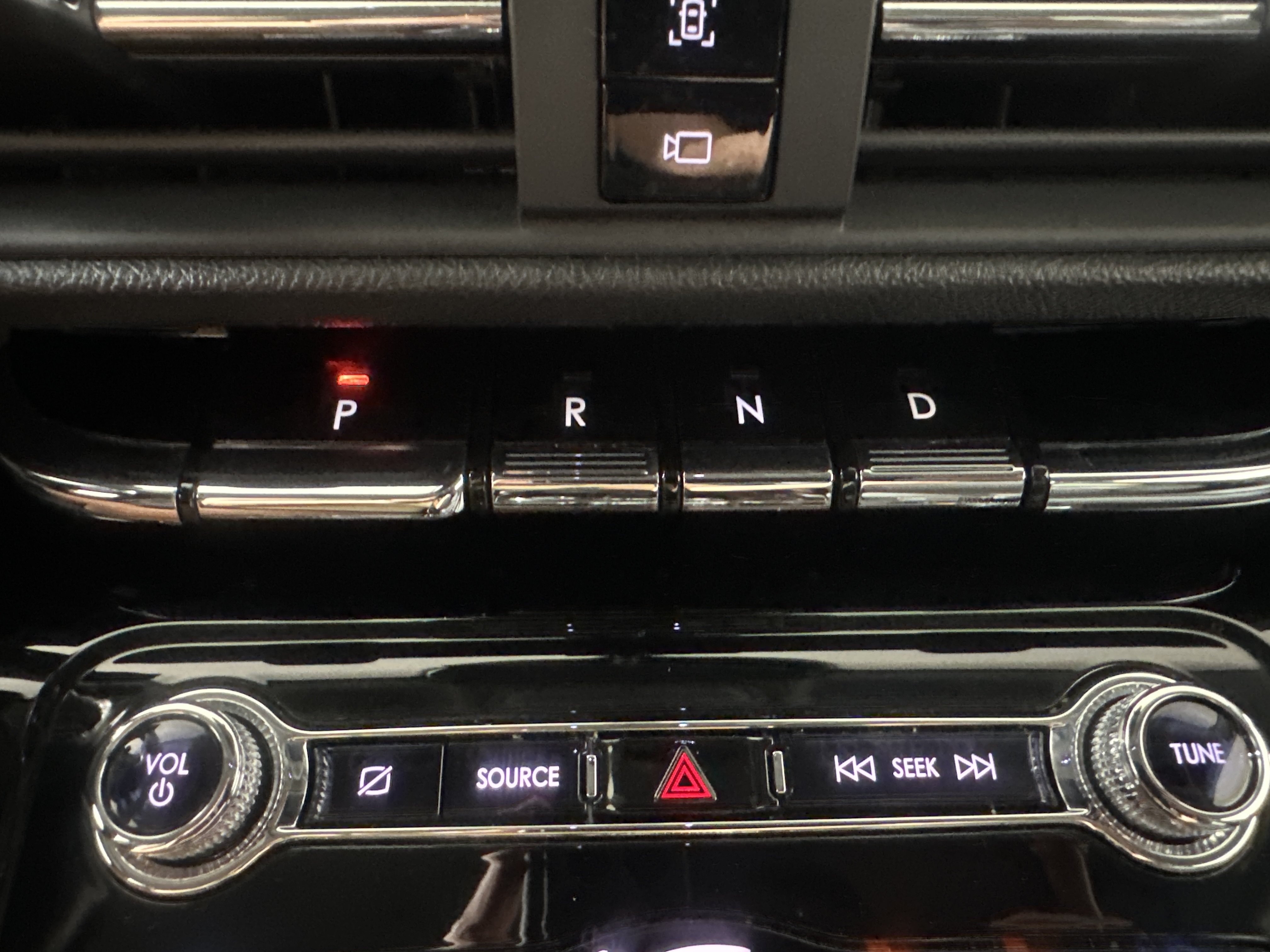 Used 2020 Lincoln Corsair AWD w/ Equipment Group 101A image 20