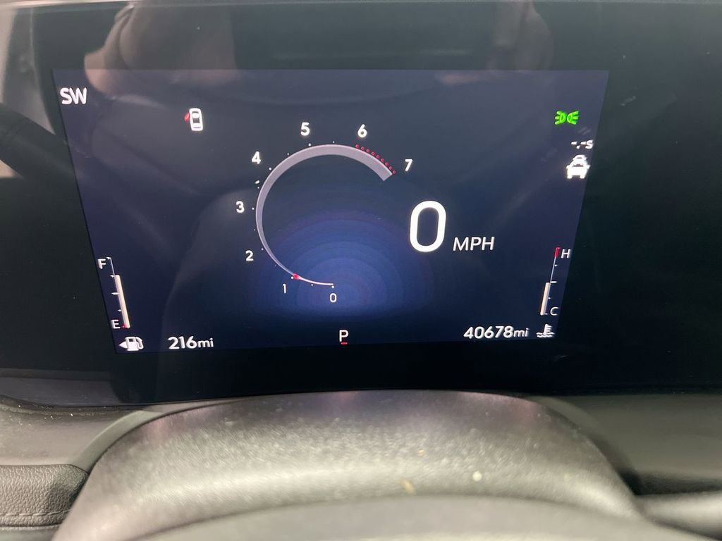 Used 2024 Buick Encore GX Sport Touring image 12