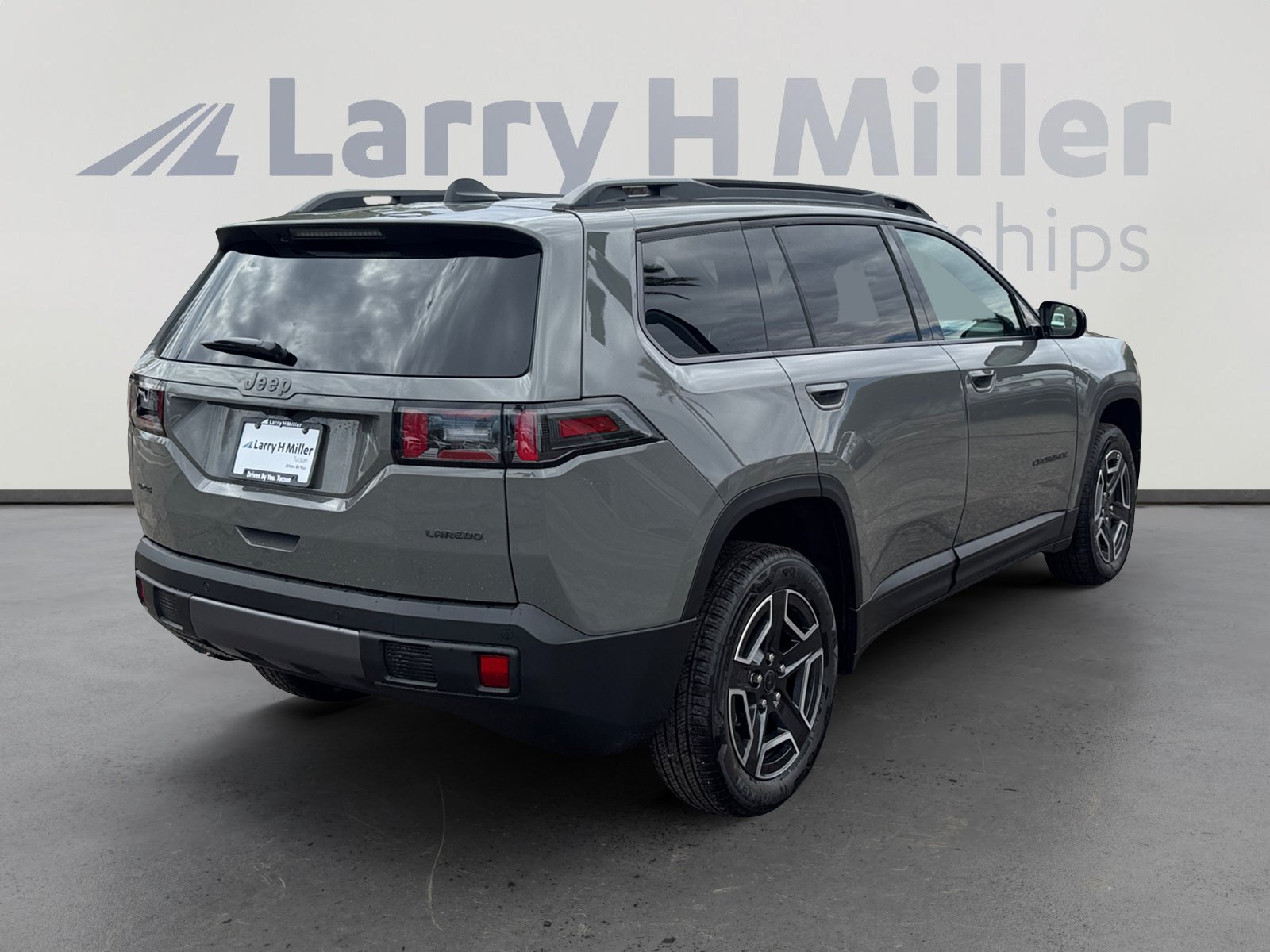 New 2026 Jeep Cherokee Laredo AWD/4WD image 5