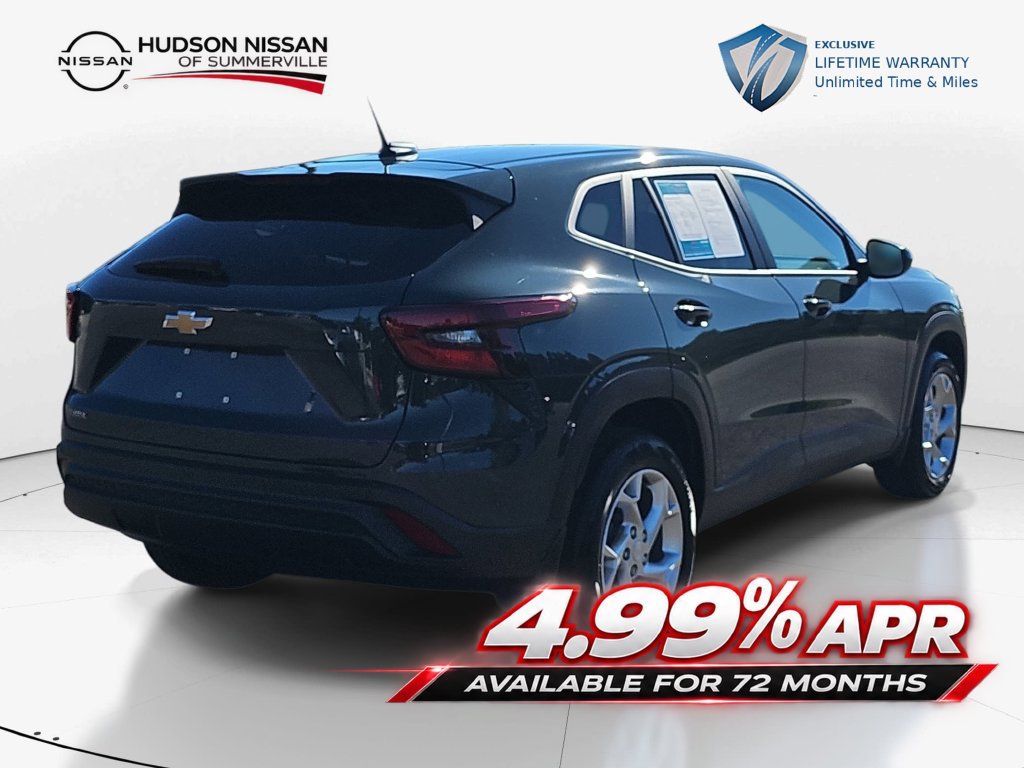 Used 2025 Chevrolet Trax LS w/ LS Convenience Package FWD image 7