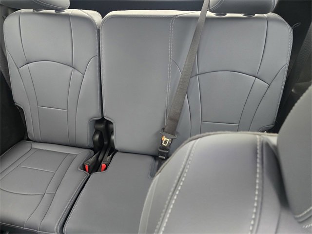 Used 2023 Buick Enclave Premium image 11
