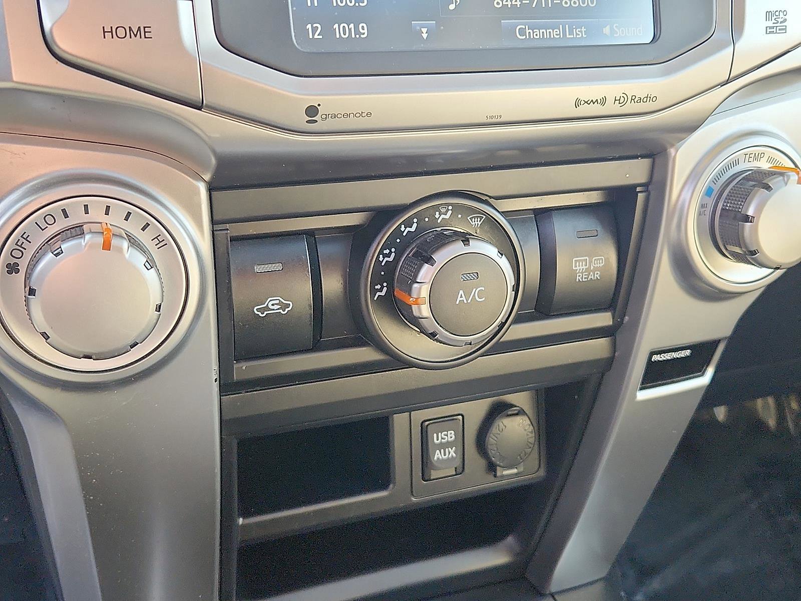 Used 2018 Toyota 4Runner SR5 Premium image 16