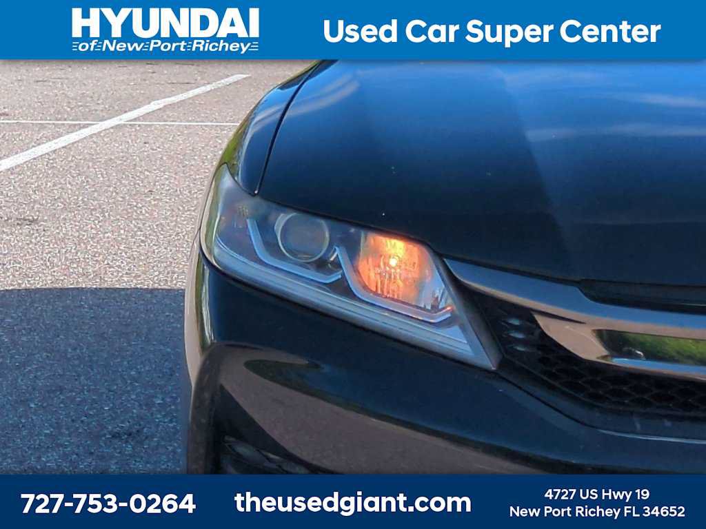 Used 2017 Honda Accord LX-S image 9