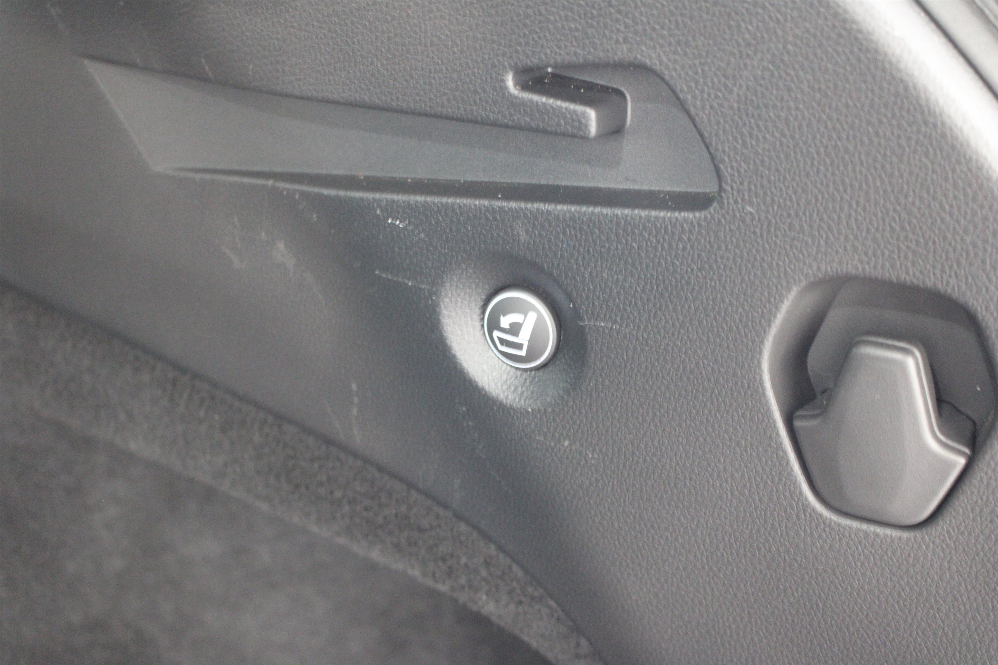 Used 2023 Honda Passport EX-L image 25