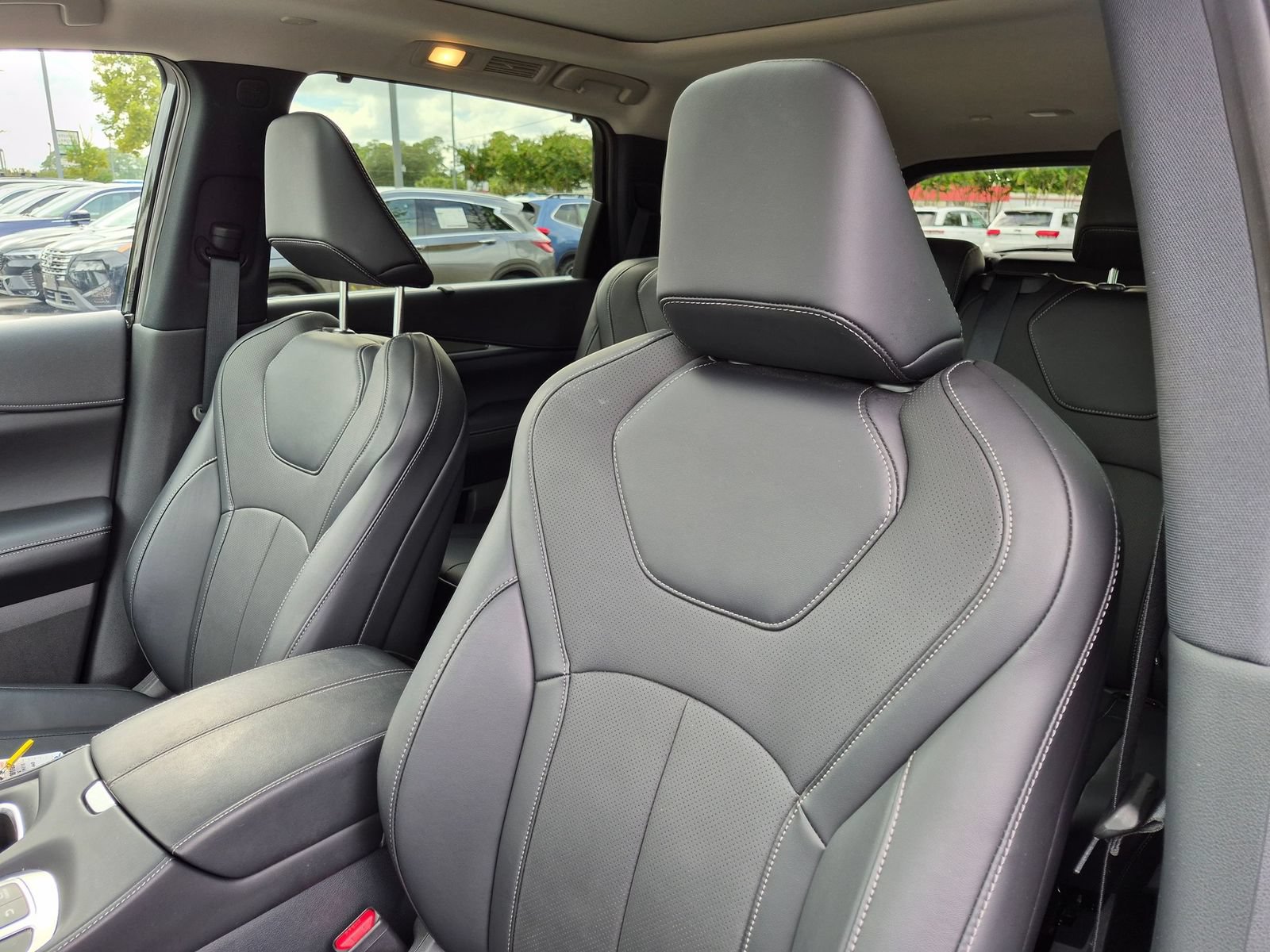 Used 2026 INFINITI QX60 Luxe w/ Cargo Package AWD/4WD image 15