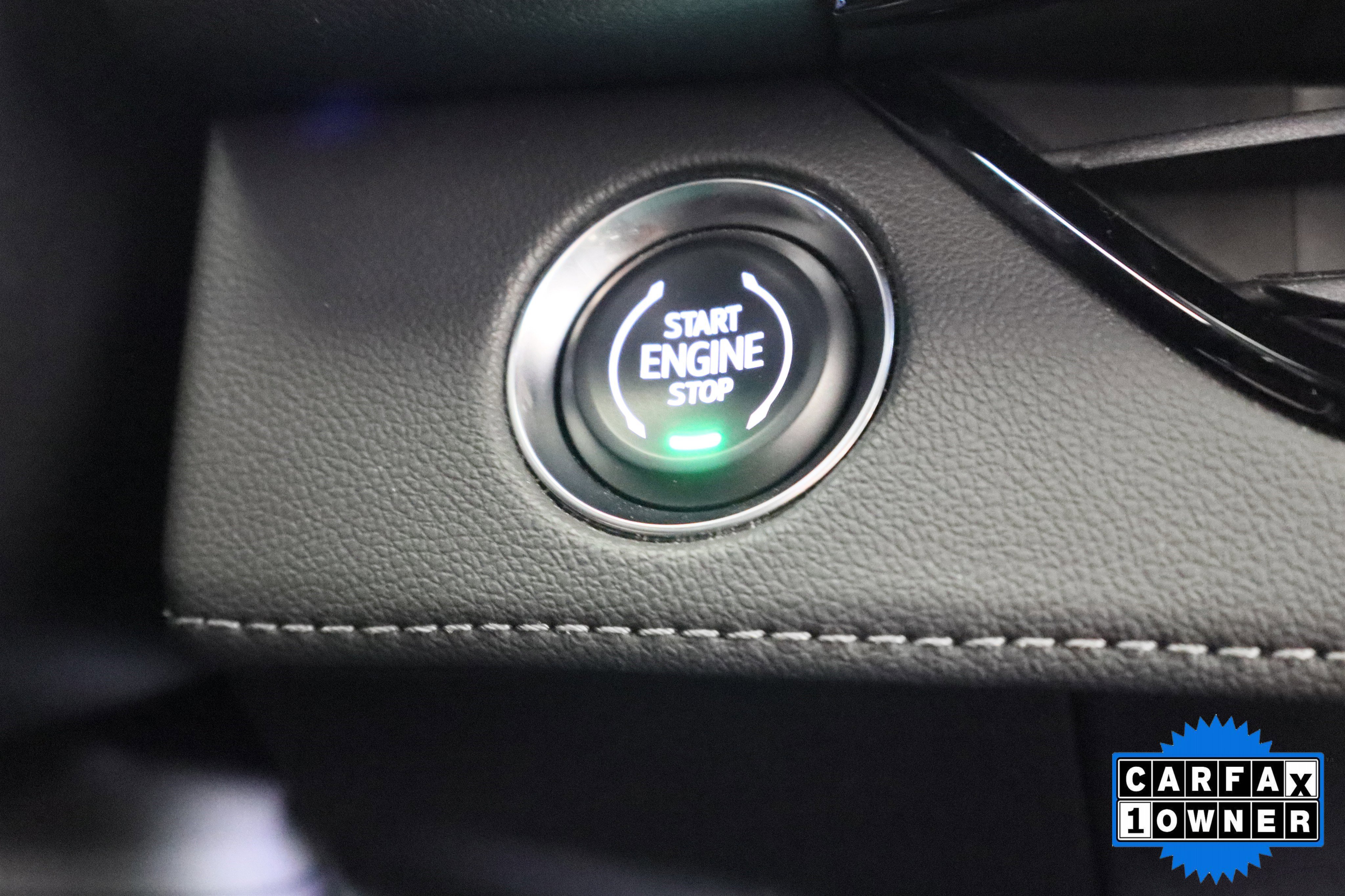 Used 2025 Buick Enclave Preferred FWD image 30