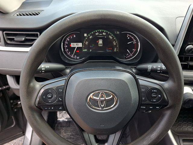 Certified 2023 Toyota RAV4 LE AWD/4WD image 14