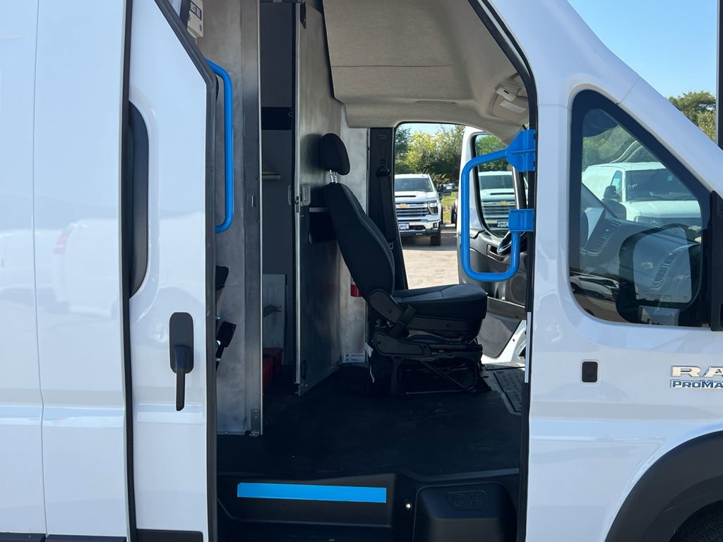 Used 2024 RAM ProMaster 3500 w/ Delivery Van Package image 30