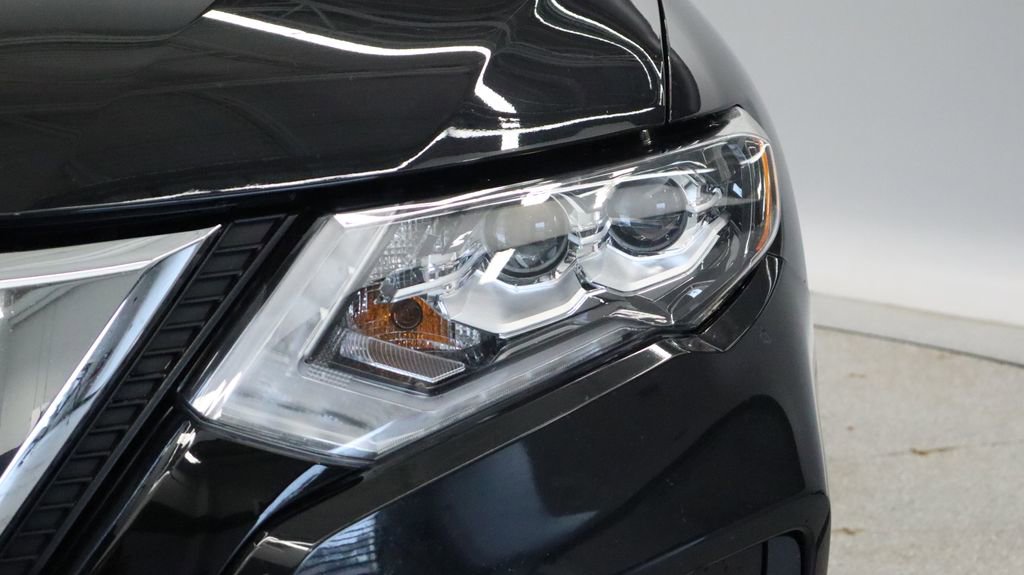 Used 2020 Nissan Rogue SL image 9